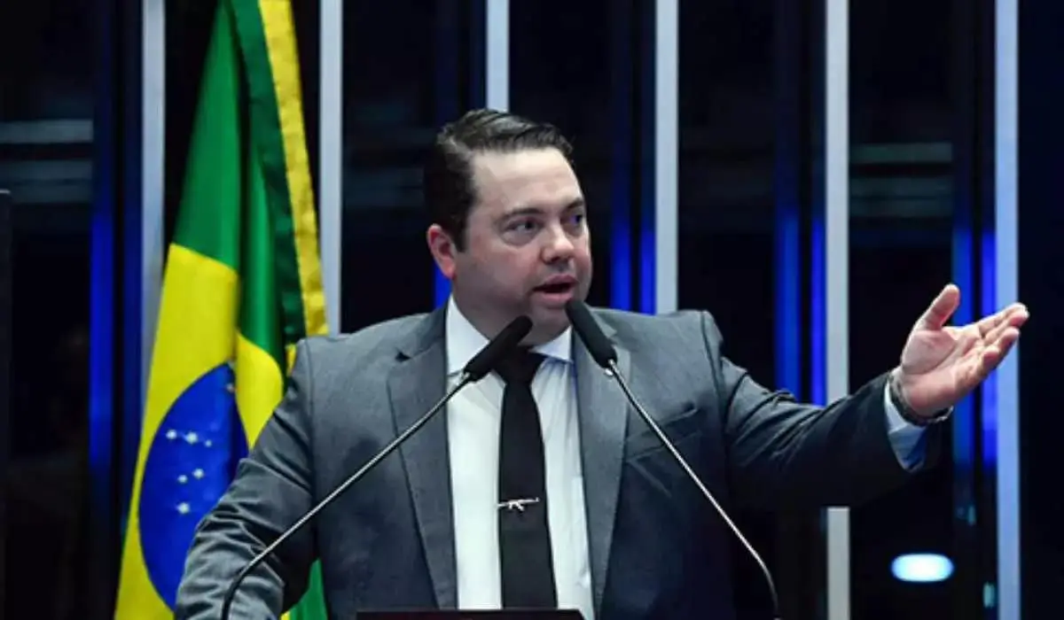 Deputado Rodolfo Nogueira discursa na Câmara dos Deputados durante sessão