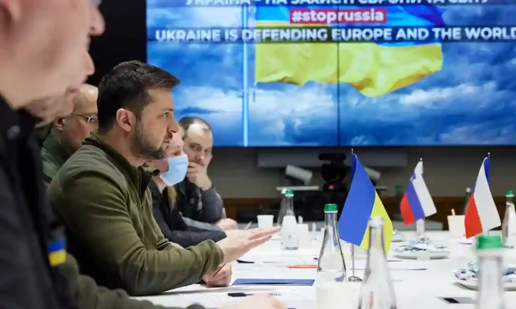 Ucrânia aceita plano de paz proposto pelos EUA Presidente ucraniano Volodymyr Zelensky durante reunião sobre negociações de paz